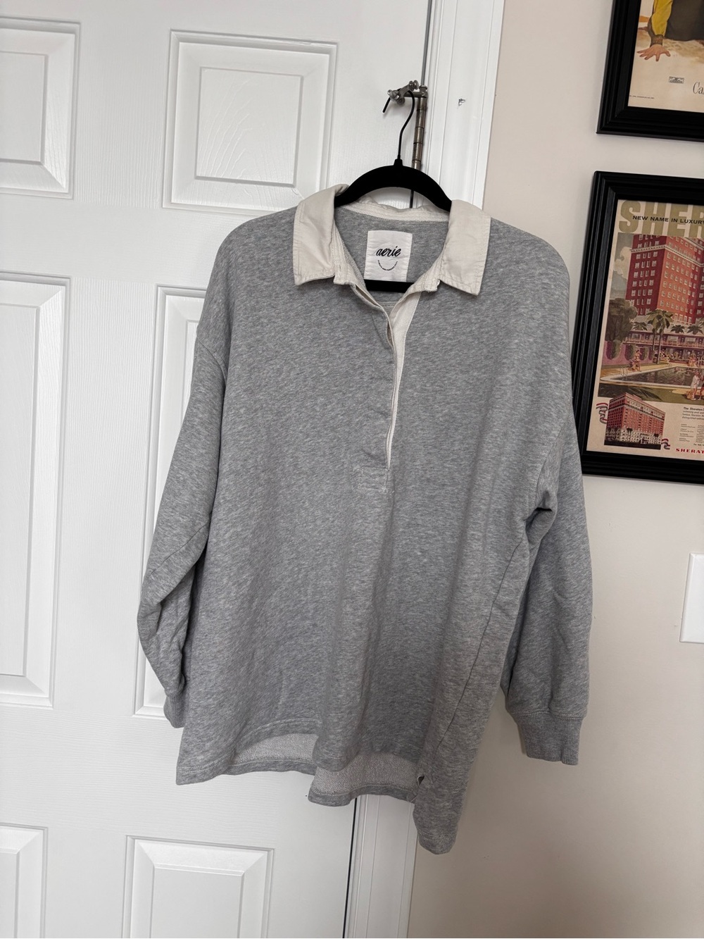 aerie Light Gray Pullover Sweater with Cream Collar
